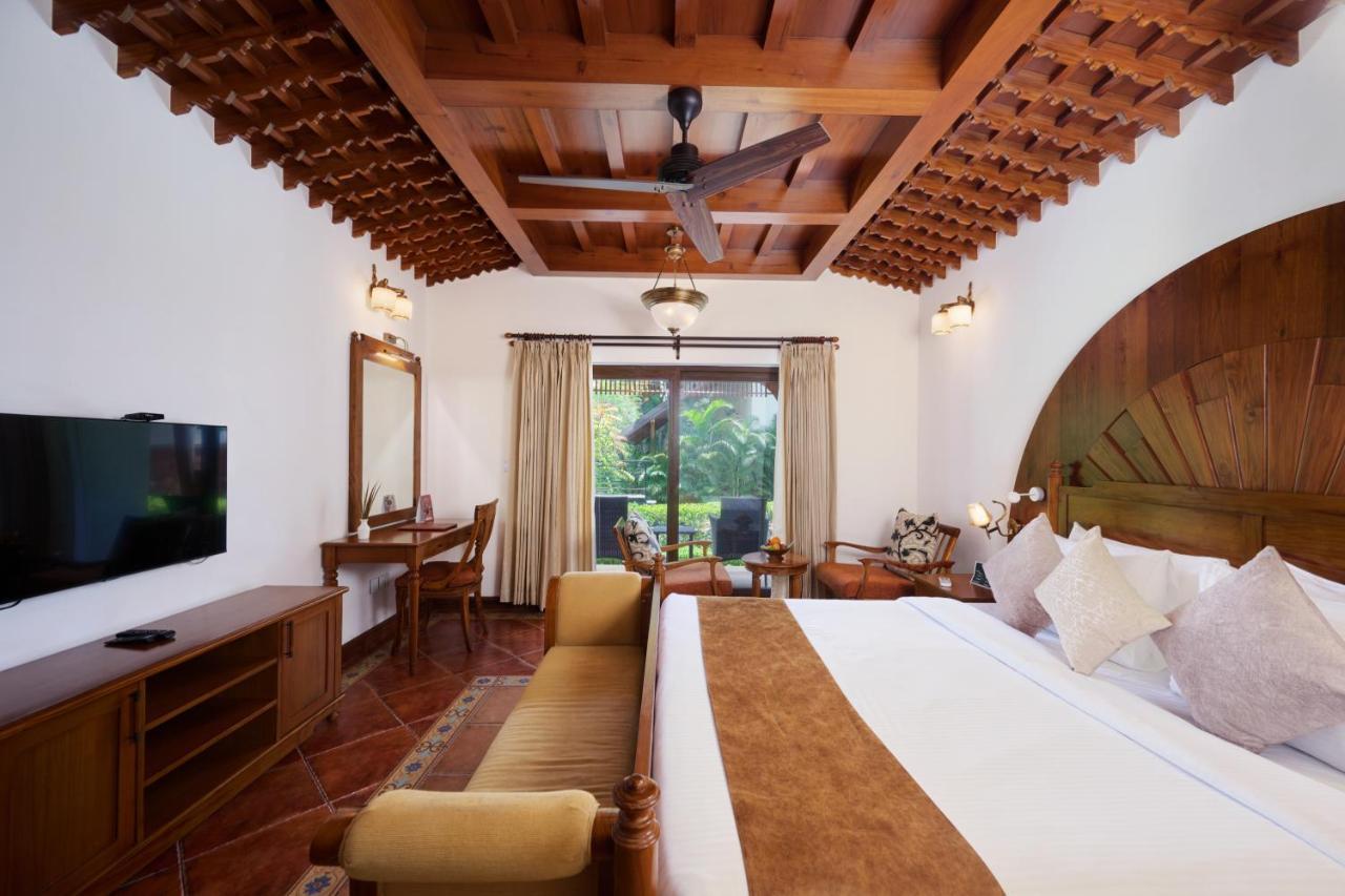 Gokulam Grand Resort & Spa, كوماراكوم المظهر الخارجي الصورة