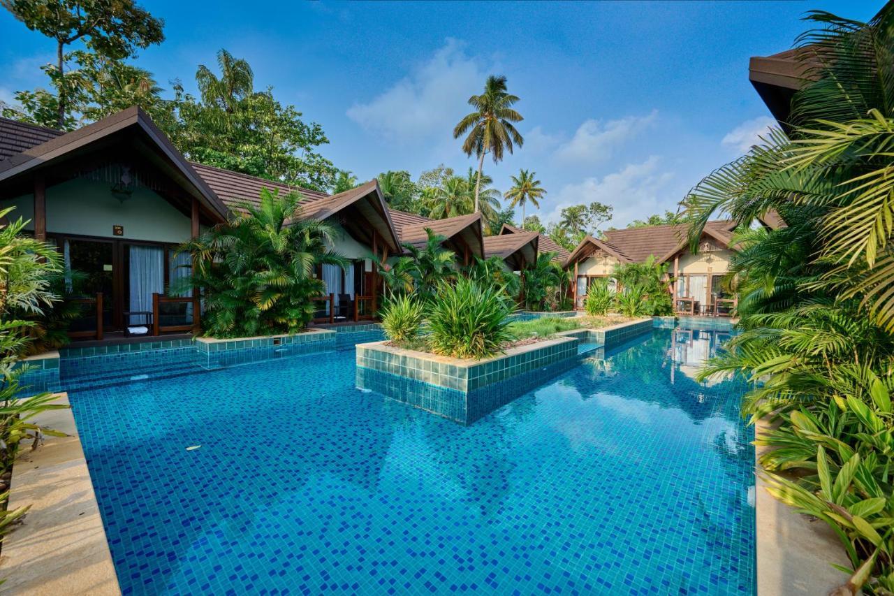 Gokulam Grand Resort & Spa, كوماراكوم المظهر الخارجي الصورة