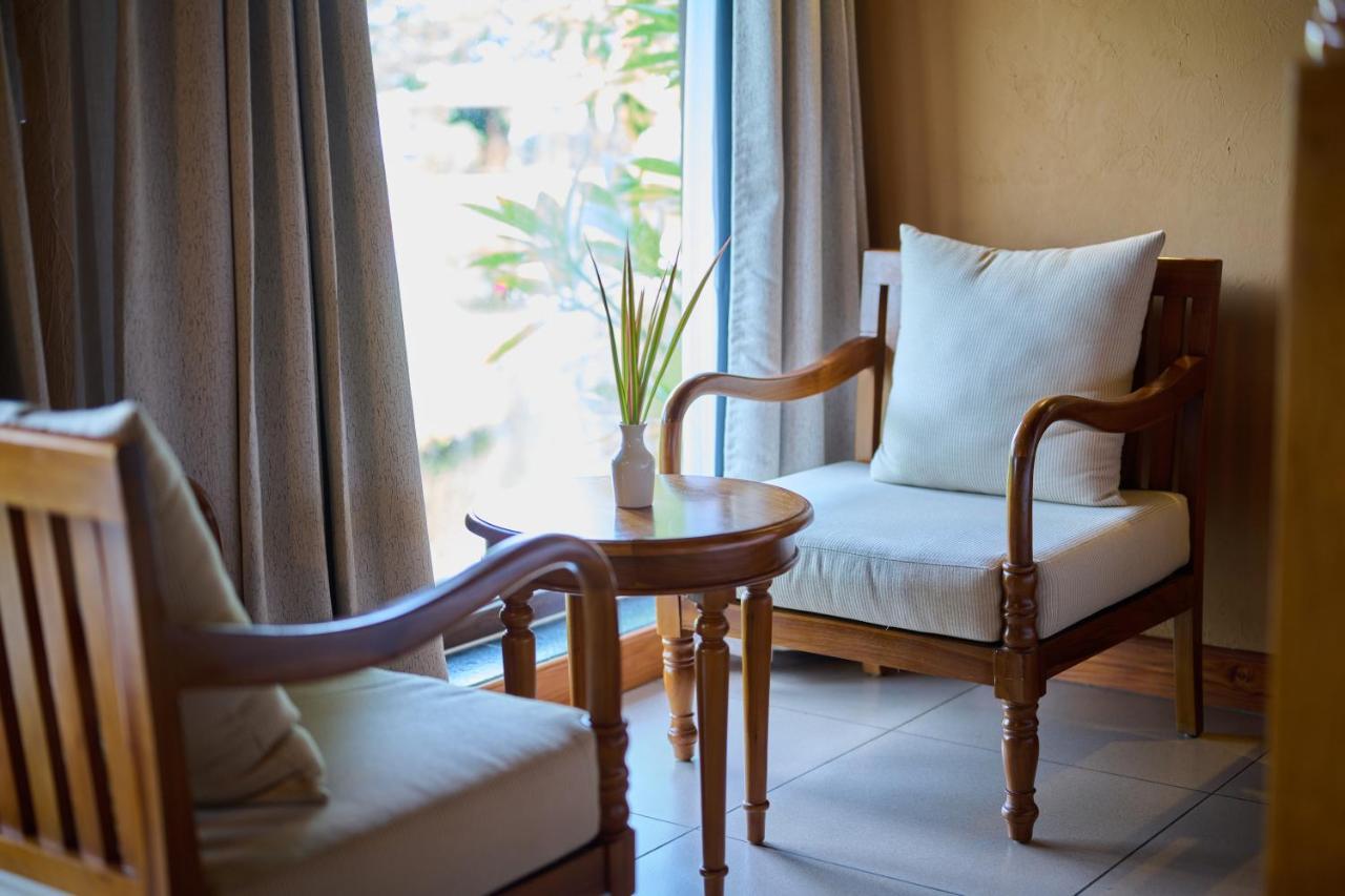 Gokulam Grand Resort & Spa, كوماراكوم المظهر الخارجي الصورة