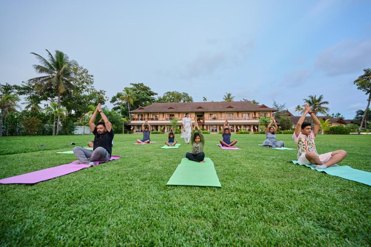 Gokulam Grand Resort & Spa, كوماراكوم المظهر الخارجي الصورة
