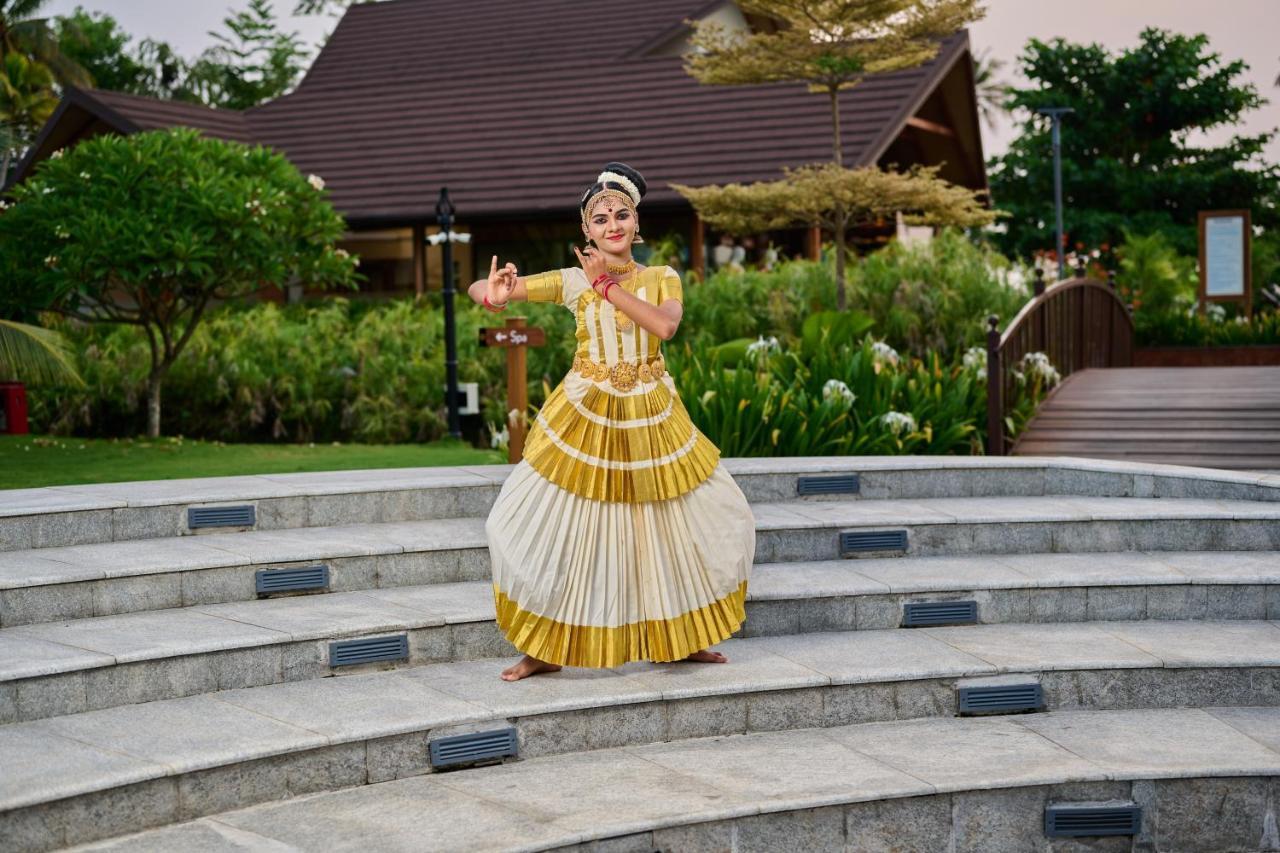Gokulam Grand Resort & Spa, كوماراكوم المظهر الخارجي الصورة