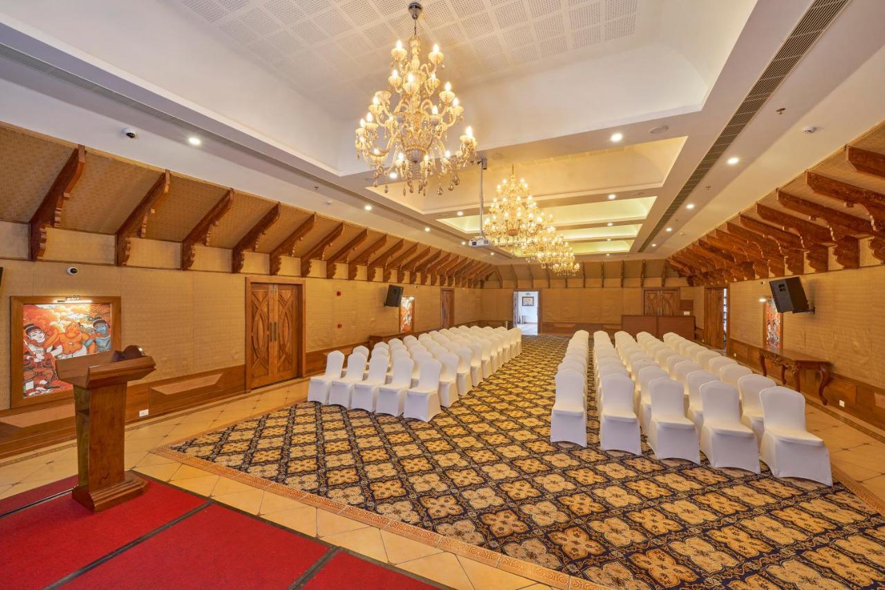 Gokulam Grand Resort & Spa, كوماراكوم المظهر الخارجي الصورة